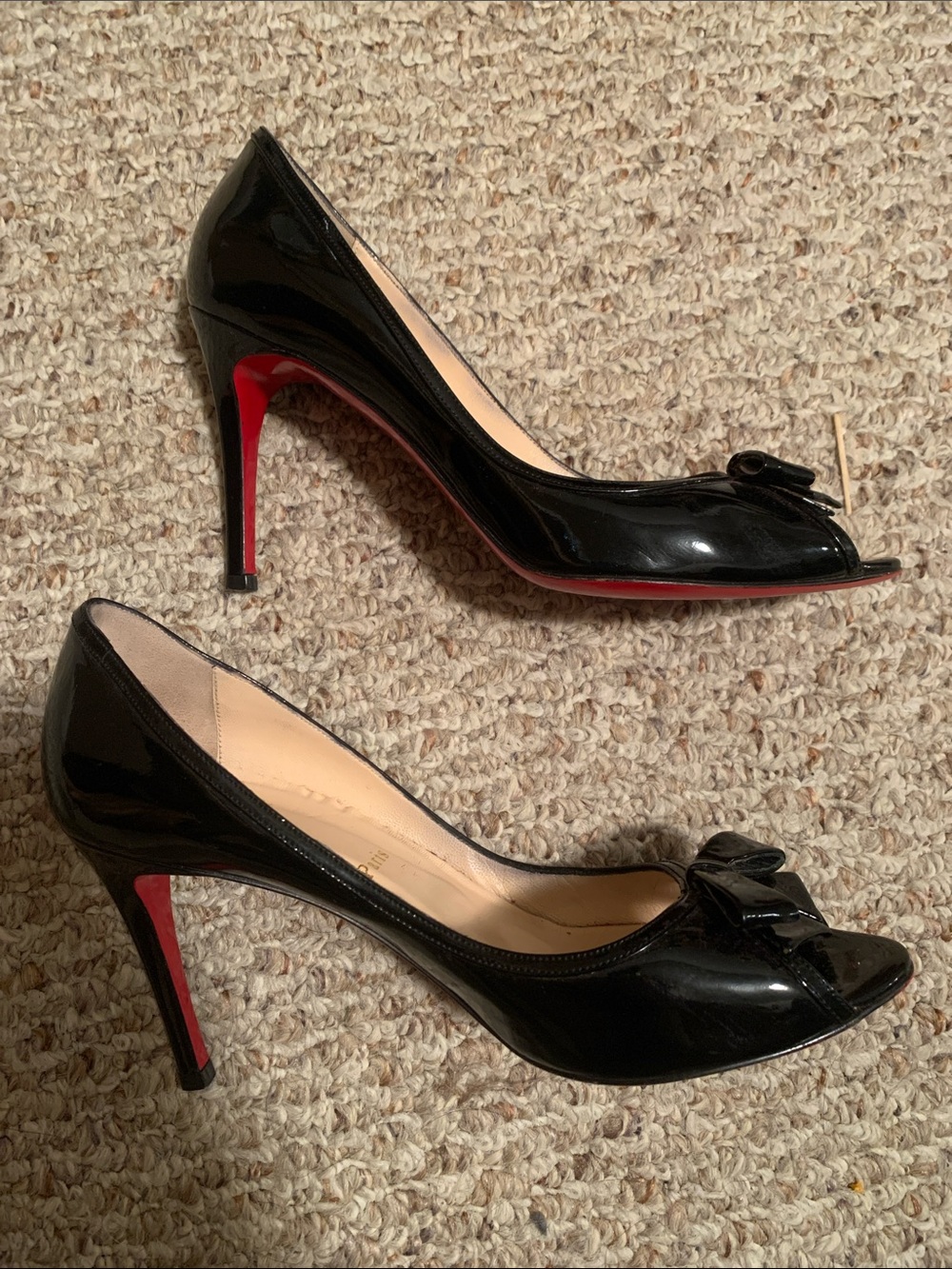 Christian Louboutin Black Patent Peep-Toe Pumps with Bow Accent 38.5 - Picture 2 of 6